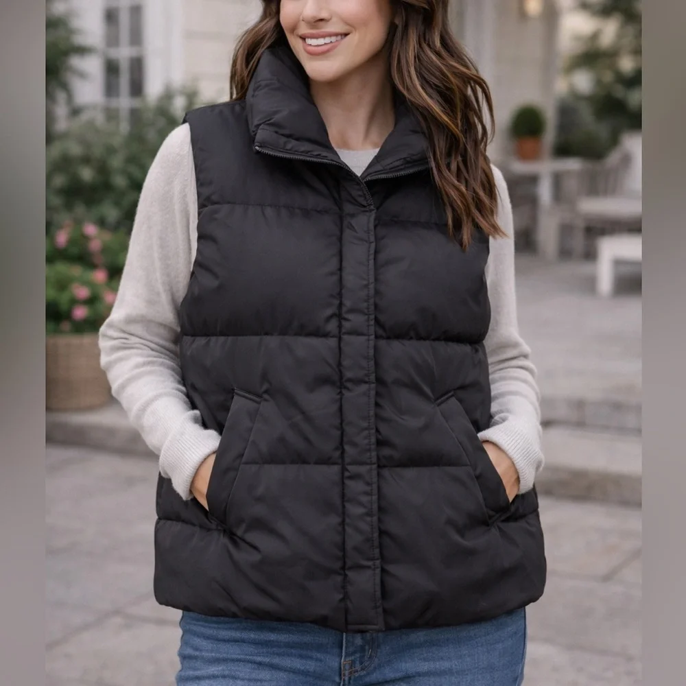 Black Puffer Vest Quilted Sleeveless Jacket Pockets Cozy Winter Layer Size 2XL